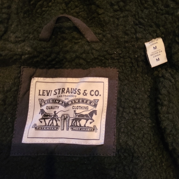 Levi's Black Soft Shell Sherpa Lined Hooded Trucker Jacket Medium Men's - Picture 4 of 8